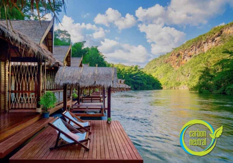 2Day 1Night The Floathouse River Kwai 1